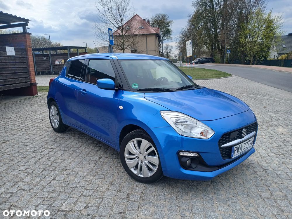 Suzuki Swift 1.2 Premium Plus - 2