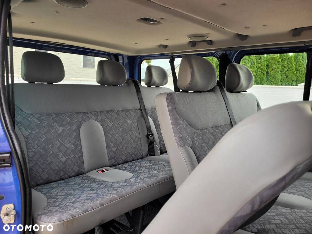 Opel Vivaro - 11