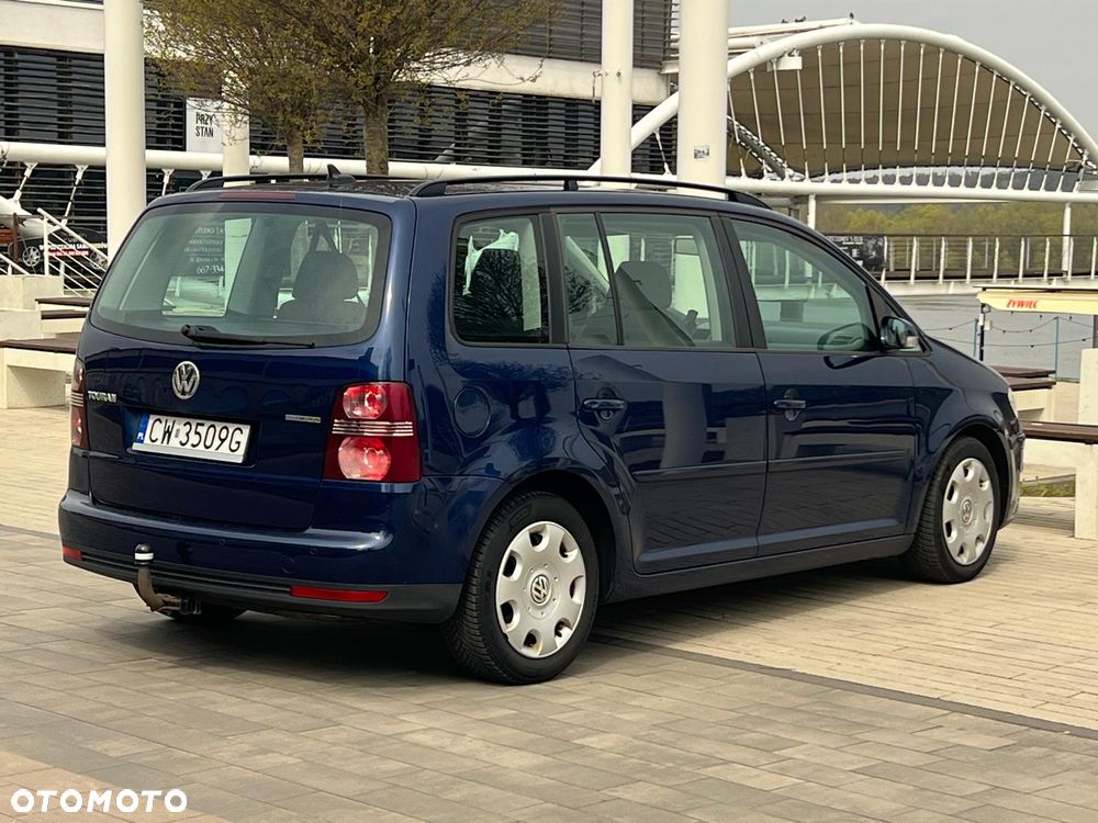 Volkswagen Touran 1.9 TDI DPF BlueMot Highline - 8