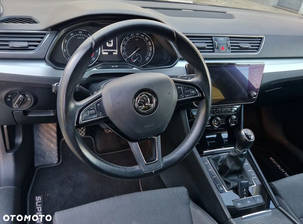 Skoda Superb 1.4 TSI ACT Ambition - 15