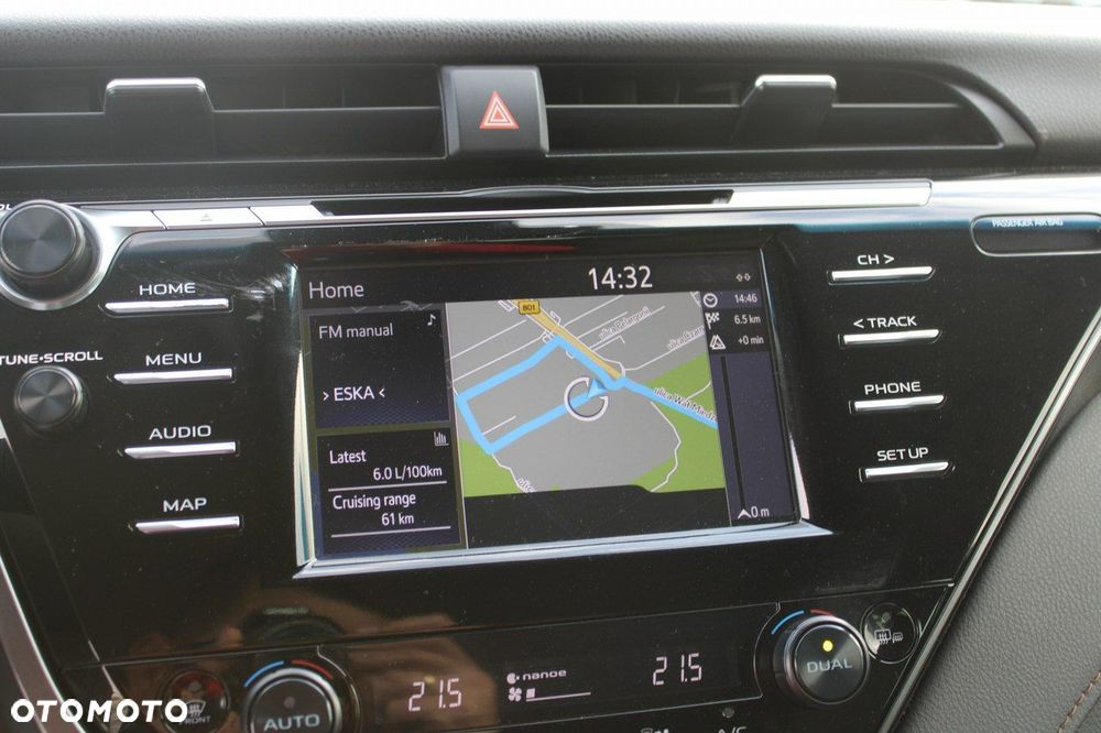 Toyota Camry - 26
