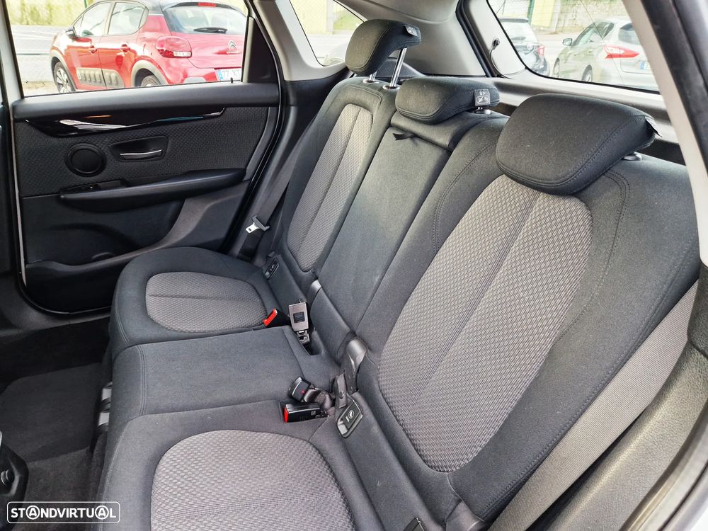 BMW 216 Active Tourer d Advantage Auto - 10