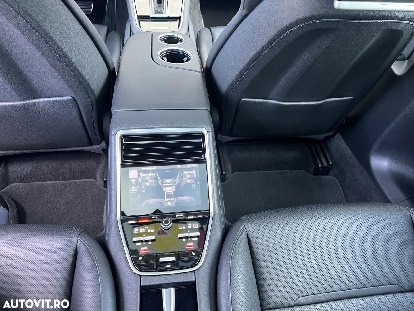 Porsche Panamera 4 E-Hybrid - 19