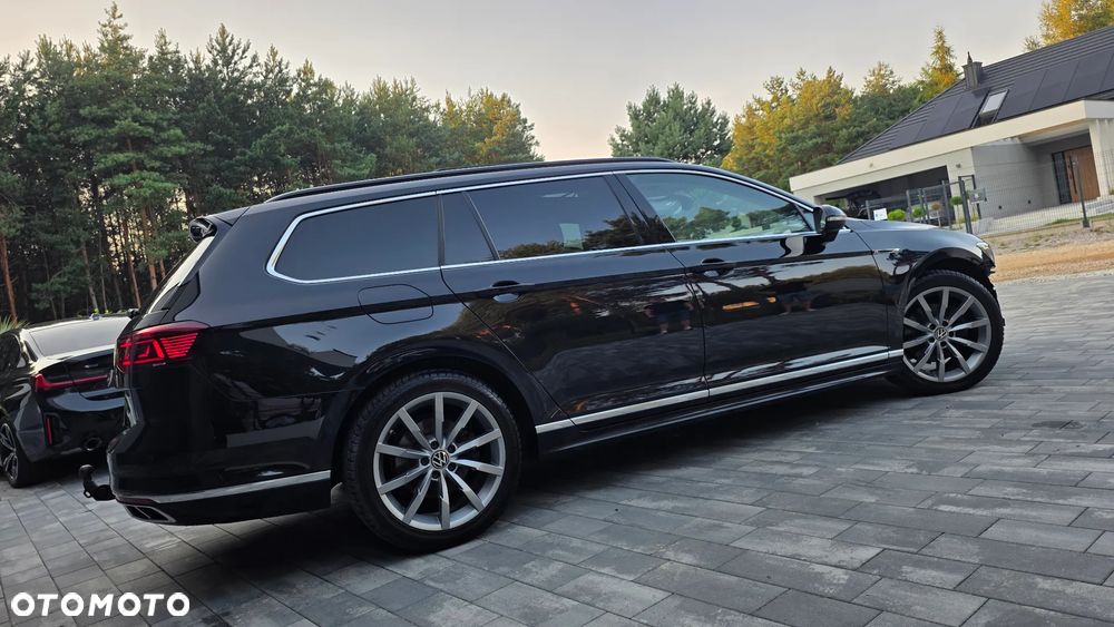 Volkswagen Passat - 12