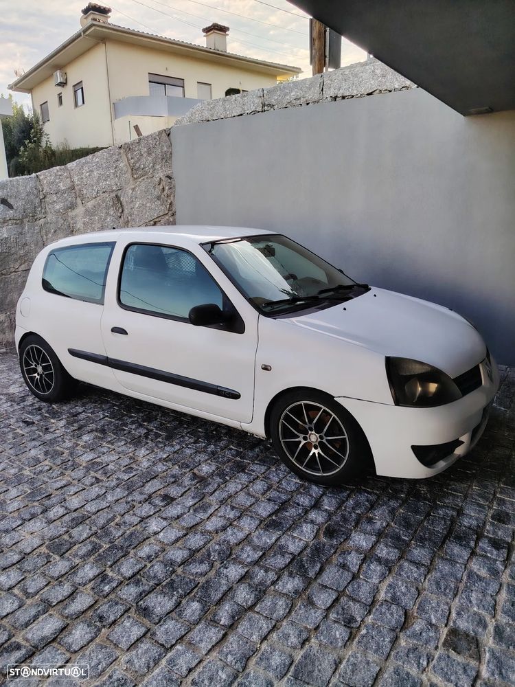 Renault Clio 1.5 dCi Dynamique - 2