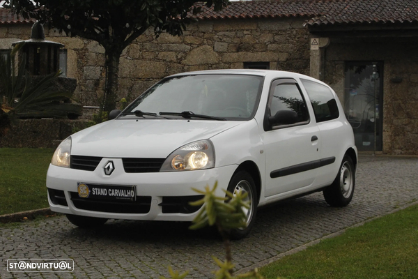 Renault CLIO STORIA - NACIONAL - A/C