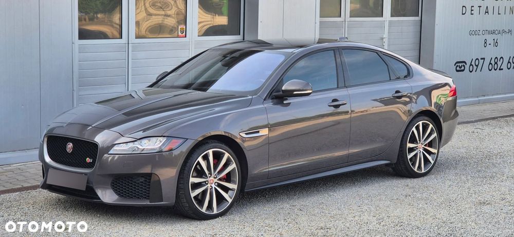 Jaguar XF 3.0 V6 AWD S - 1