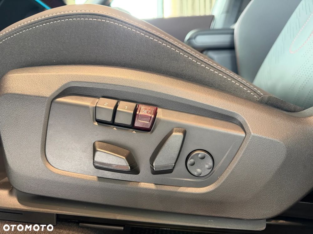 MINI Countryman Cooper S ALL4 John Cooper Works Trim - 12