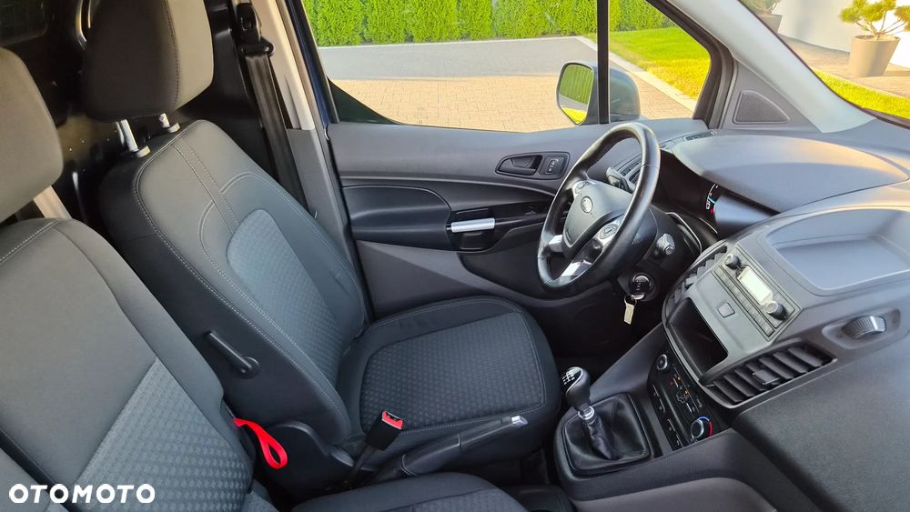 Ford Transit Connect - 12
