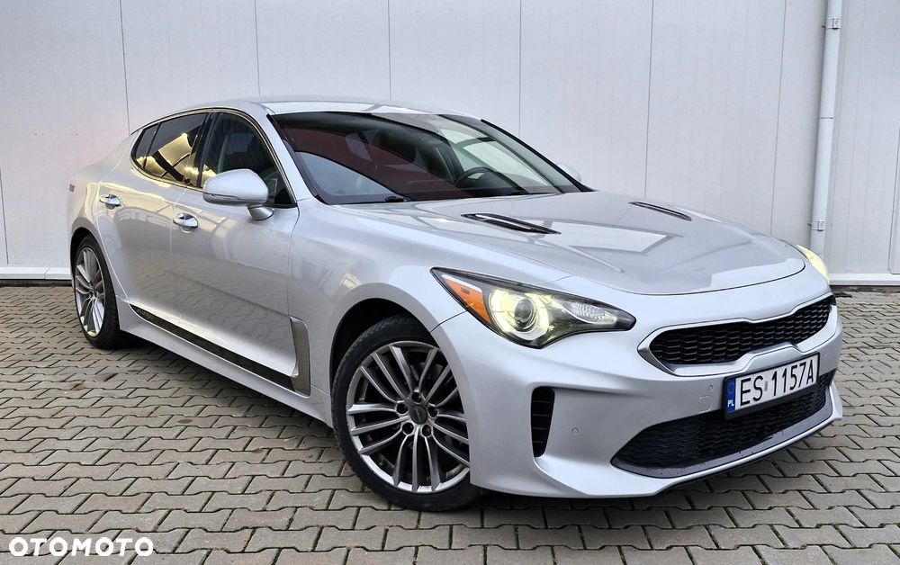 Kia Stinger 2.0 T-GDI GT Line - 1