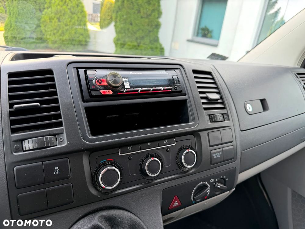 Volkswagen Transporter T5 TDI L2H1 - 21