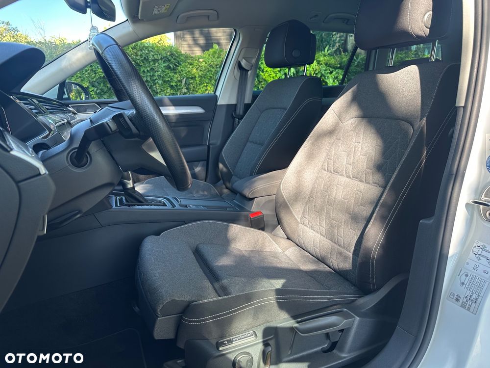 Volkswagen Passat - 40