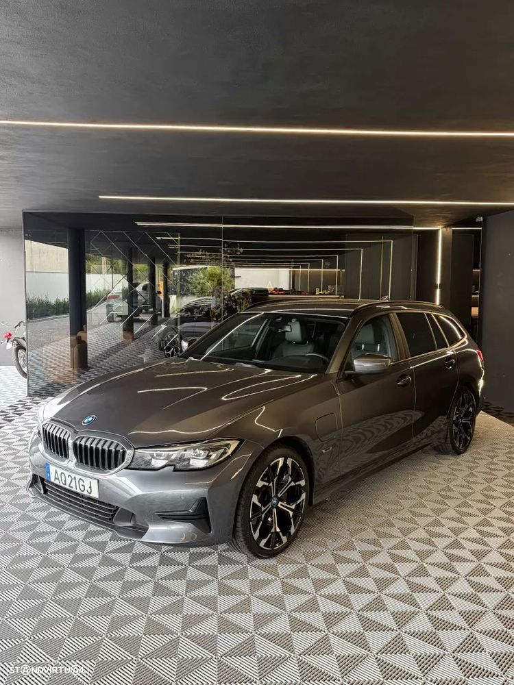 BMW 320 e Line Sport Auto - 1