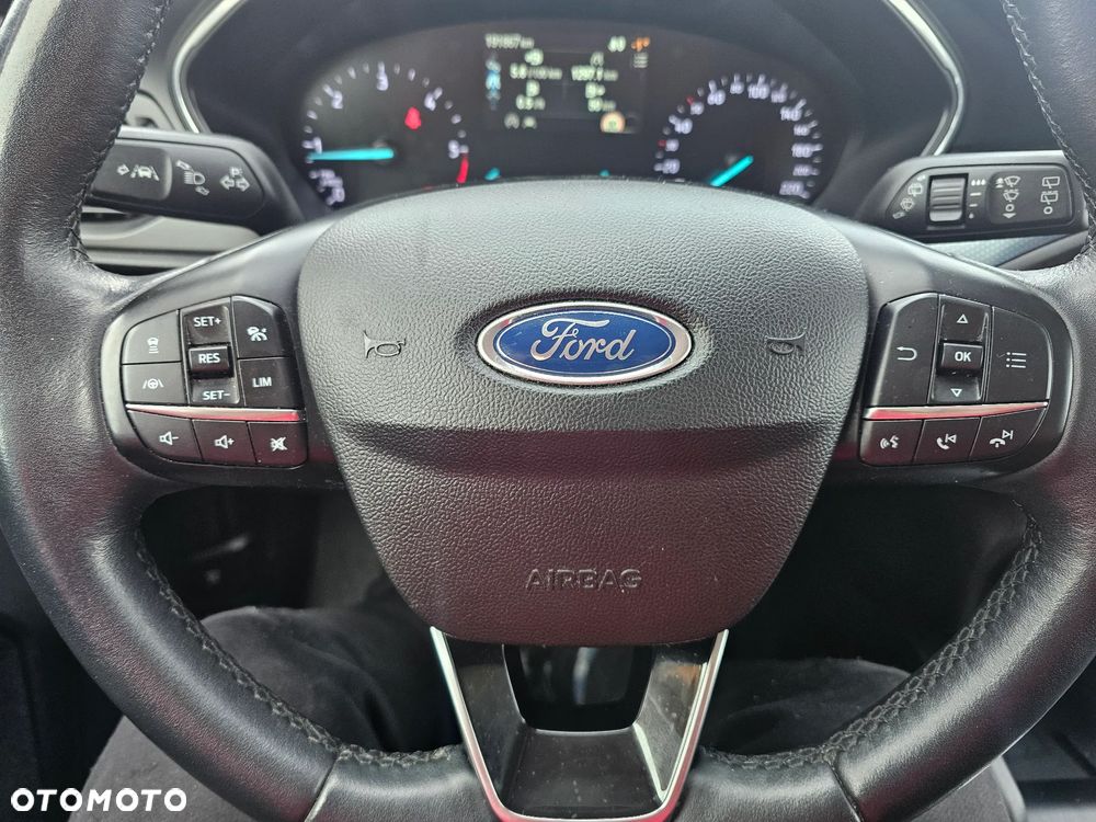 Ford Focus SW - 17
