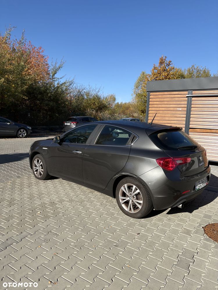 Alfa Romeo Giulietta - 5