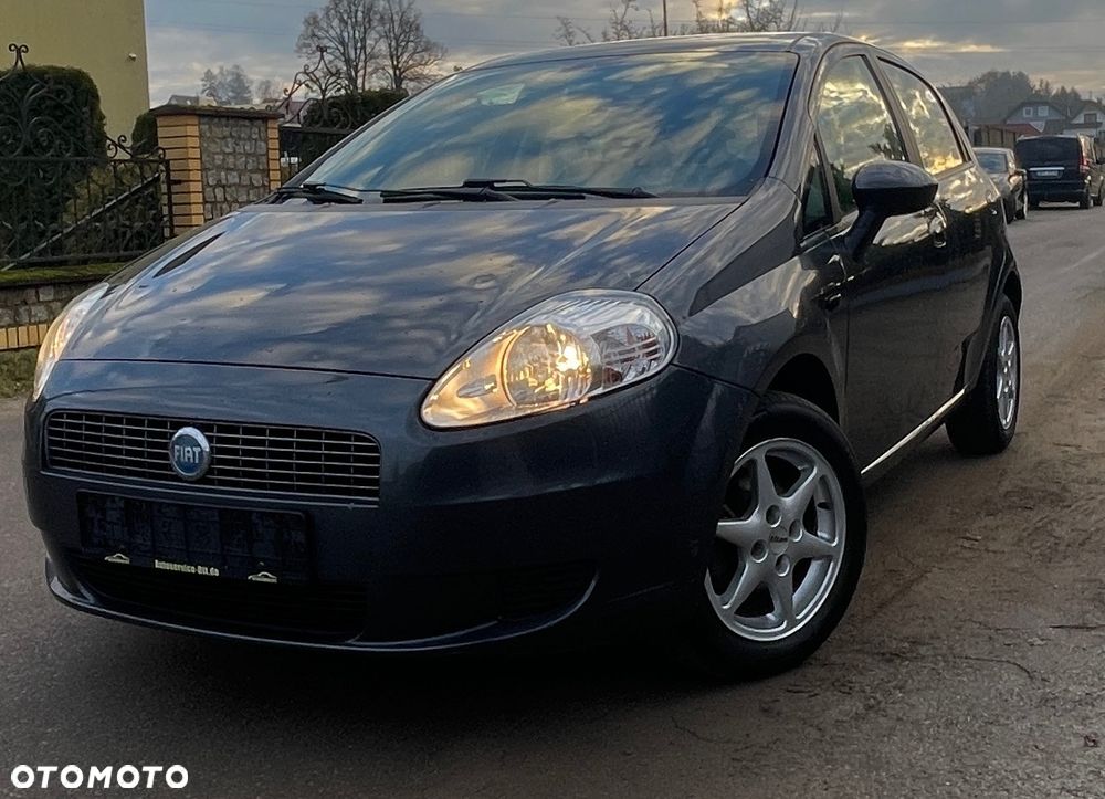 Fiat Grande Punto 1.4 8V Dualogic Active - 4