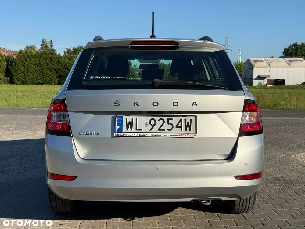 Skoda Fabia 1.0 TSI Ambition - 6