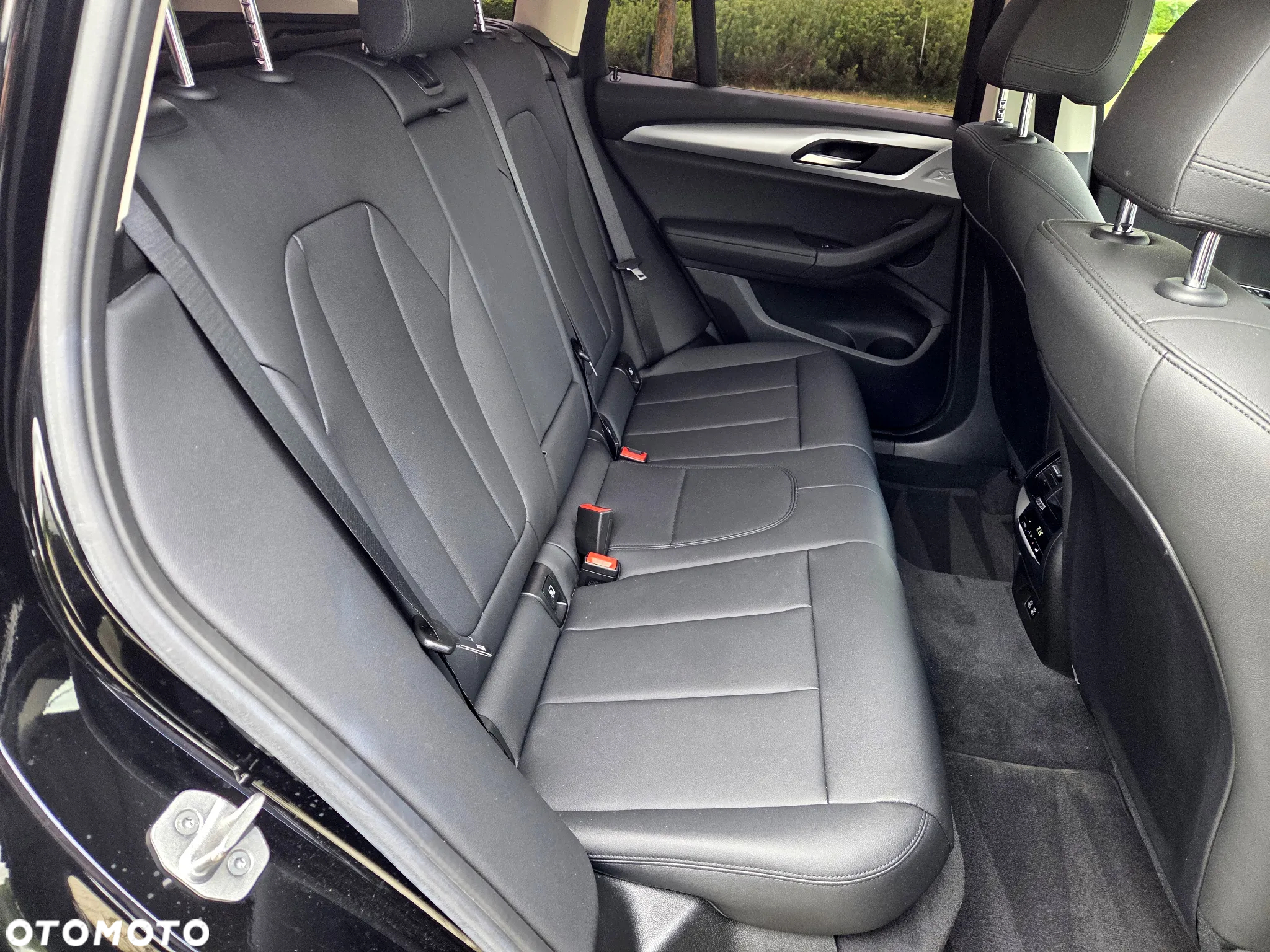 BMW X3 sDrive18d xLine sport - 18