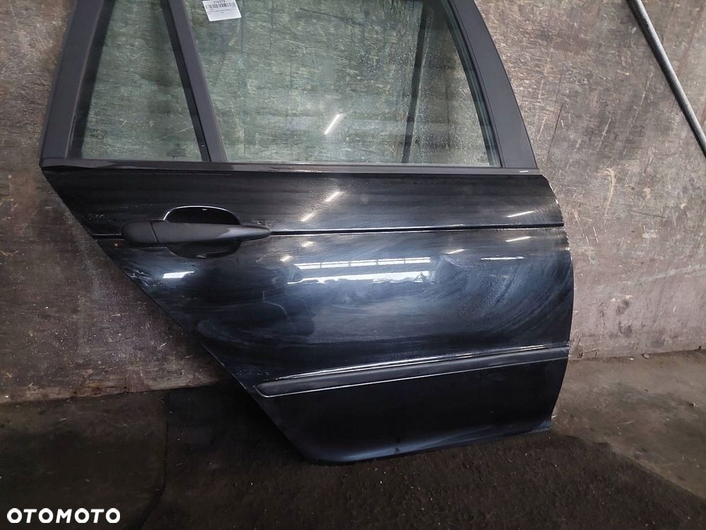 DRZWI KOMPLETNE PRAWY TYŁ BMW E46 KOMBI 668/3 - 3