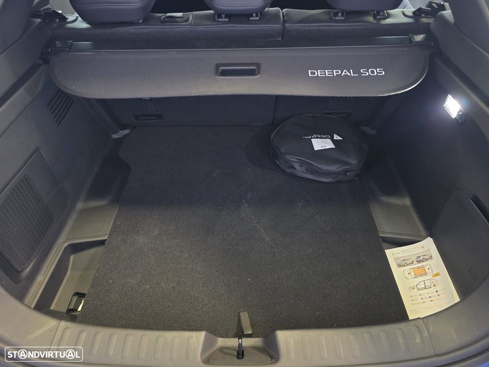 Changan Deepal S05 68.8 kWh AWD Max - 6