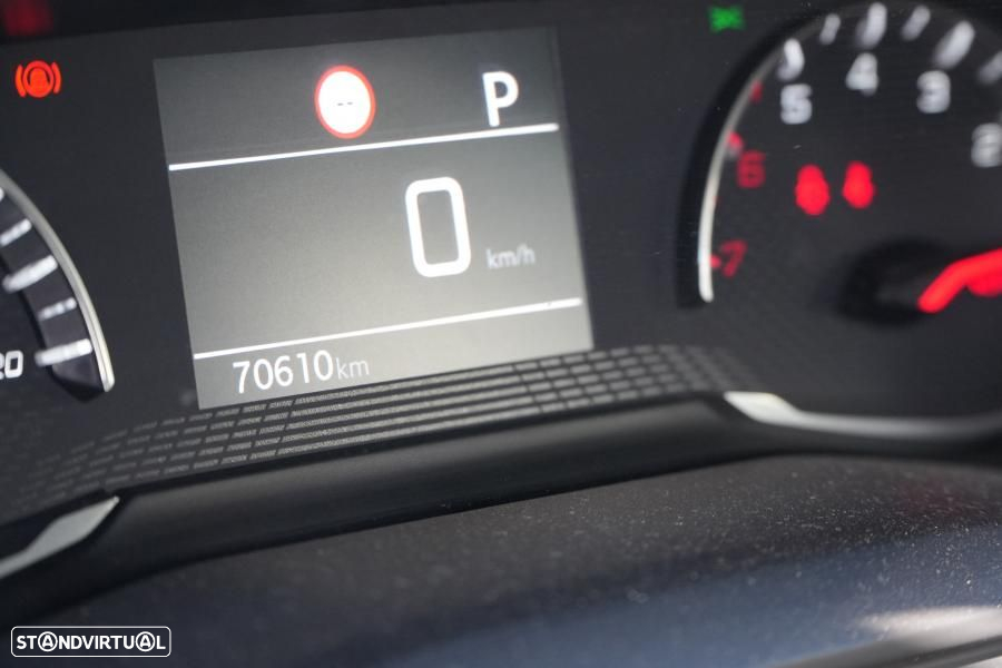 Peugeot 208 1.2 PureTech Active - 10
