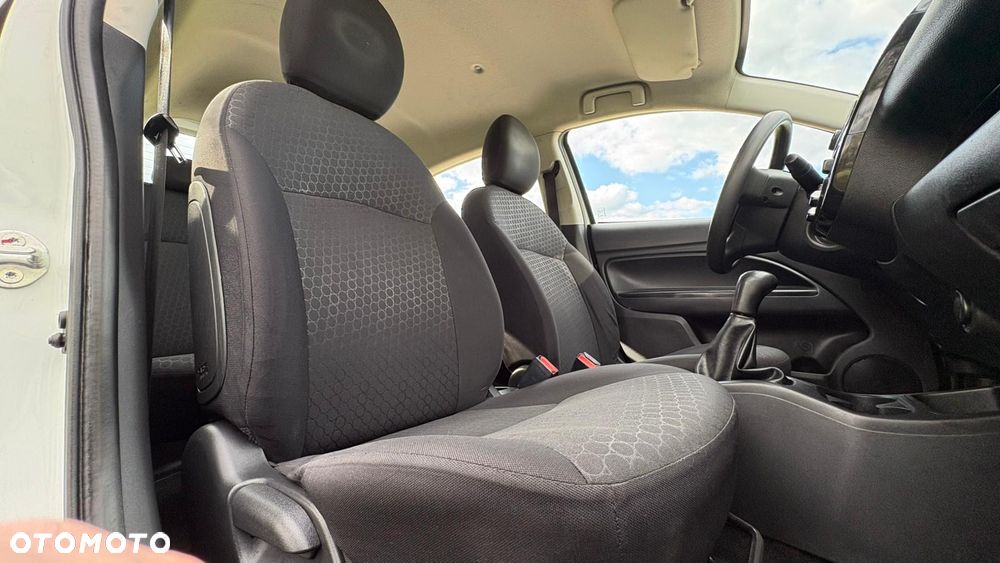 Mitsubishi Space Star 1.0 - 6