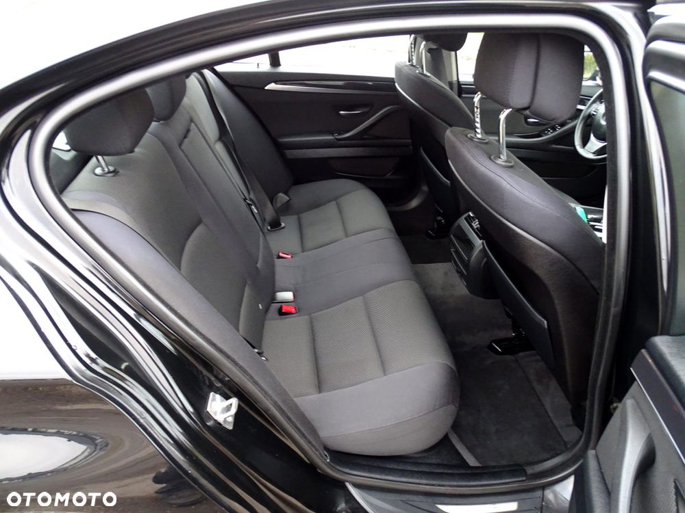 BMW Seria 5 520d - 14