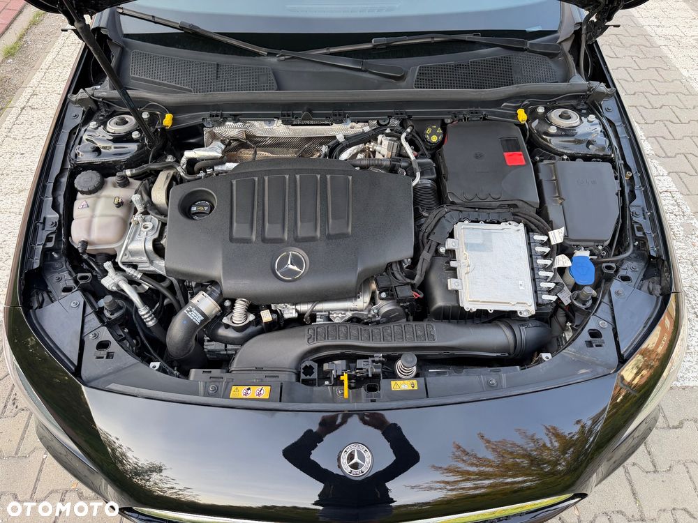 Mercedes-Benz Klasa A 180 d Style 8G-DCT - 38
