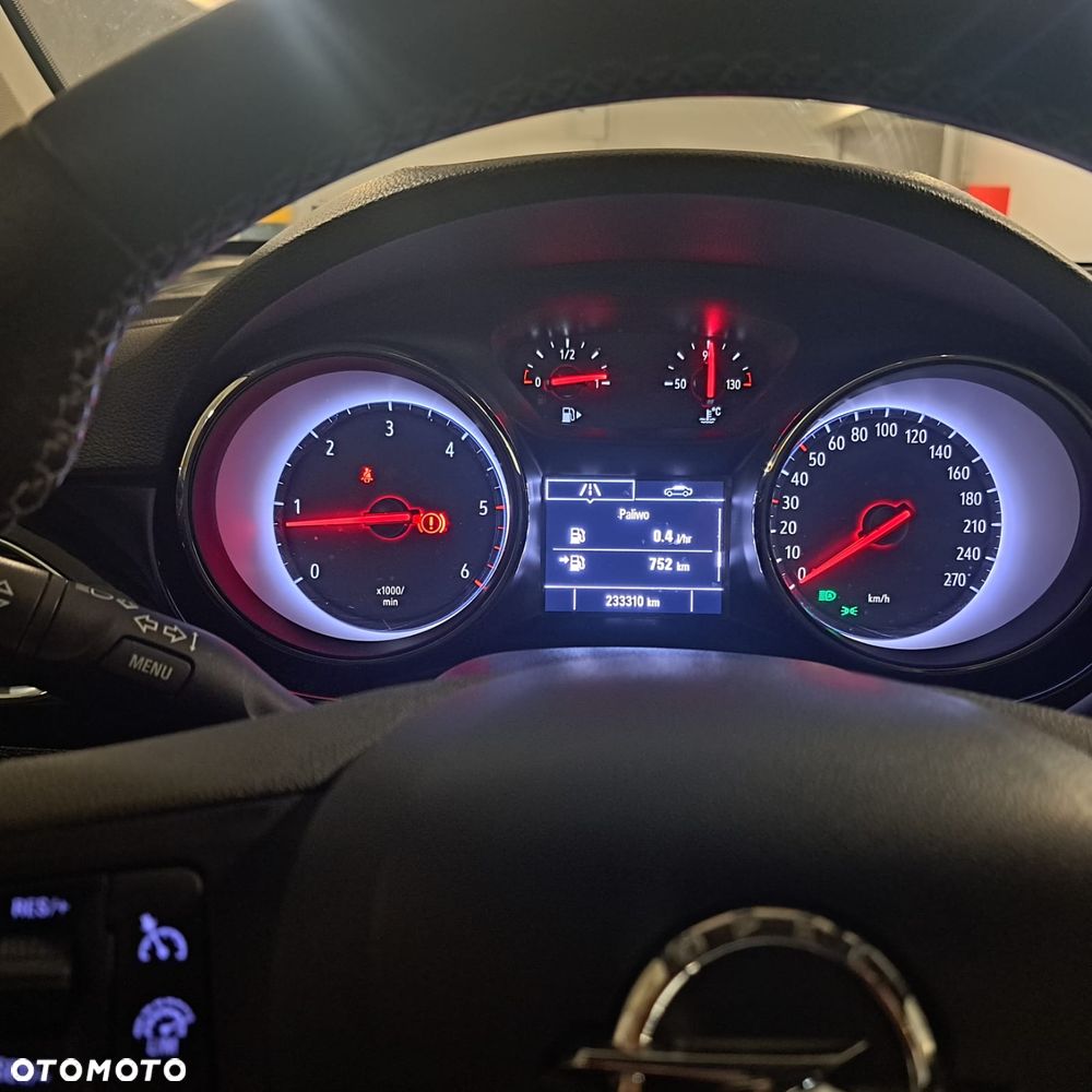 Opel Astra 1.6 CDTI Dynamic S&S - 13