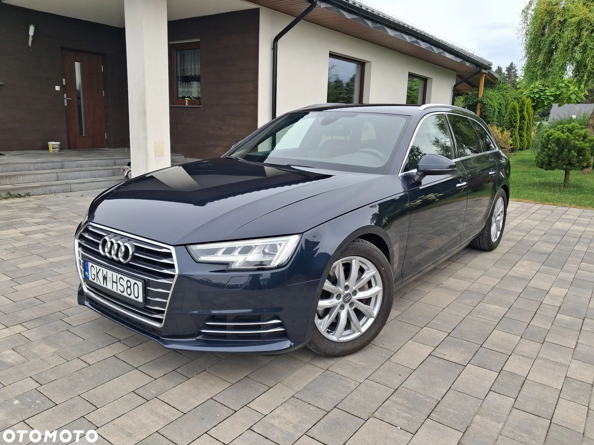 Audi A4 - 1
