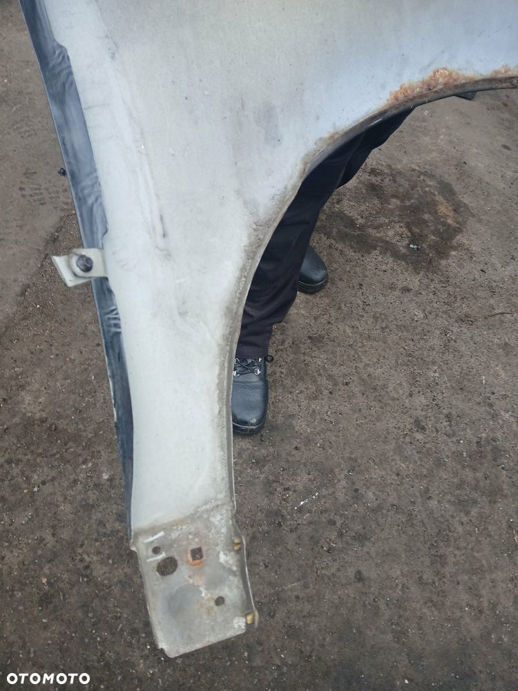 Volvo V50 Błotnik lewy kod lakieru 452-46 - 7