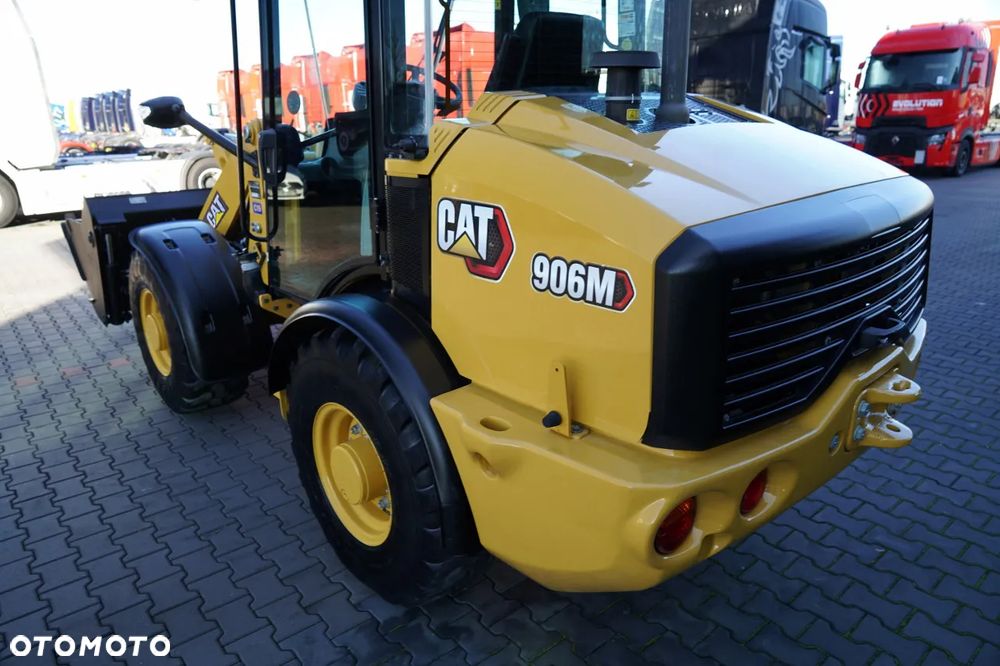 Caterpillar 906M / ŁADOWARKA KOŁOWA / 2020 ROK / ŁYŻKA SZCZĘKOWA / - 17