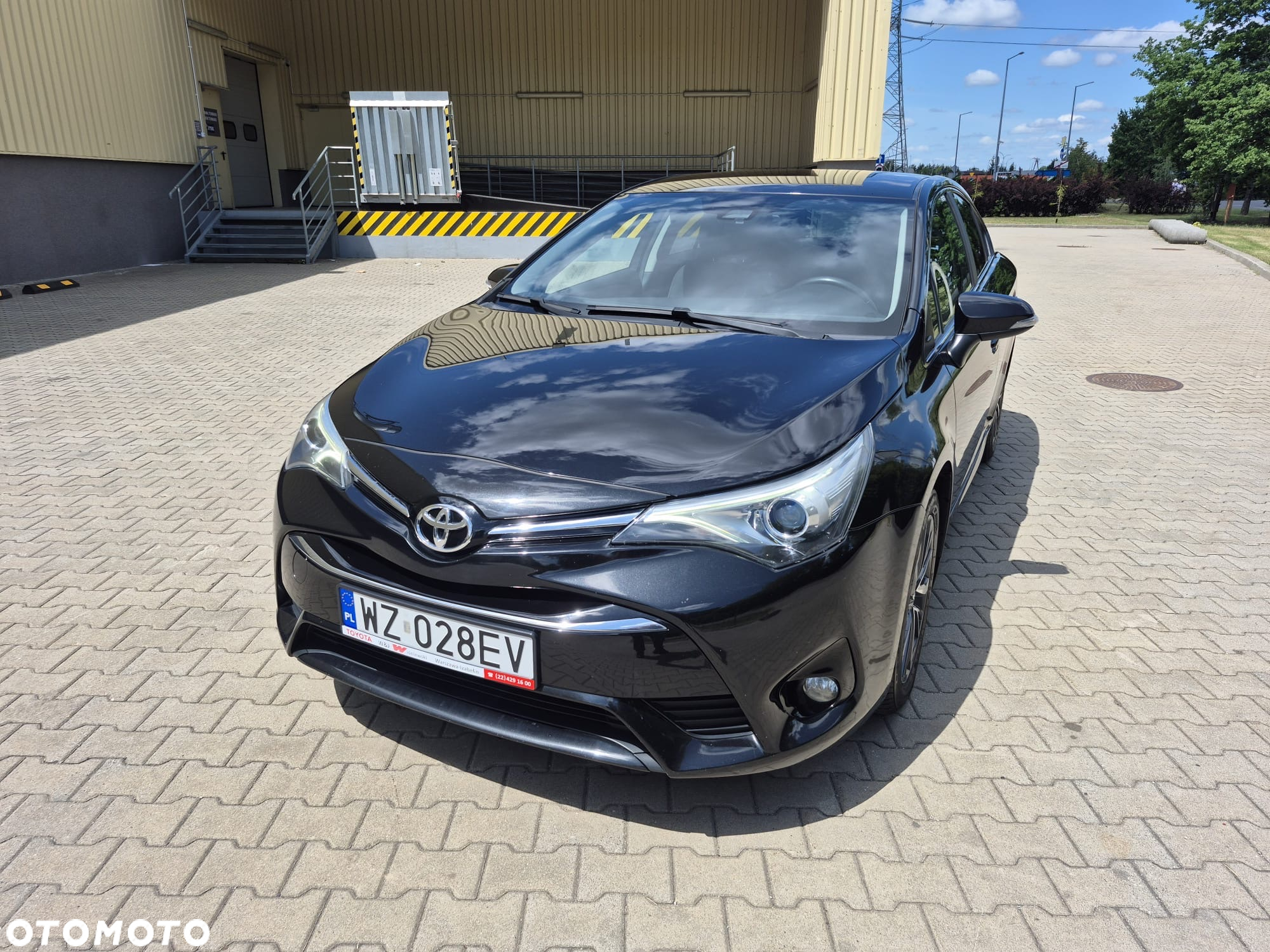 Toyota Avensis 2.0 D-4D Premium - 3
