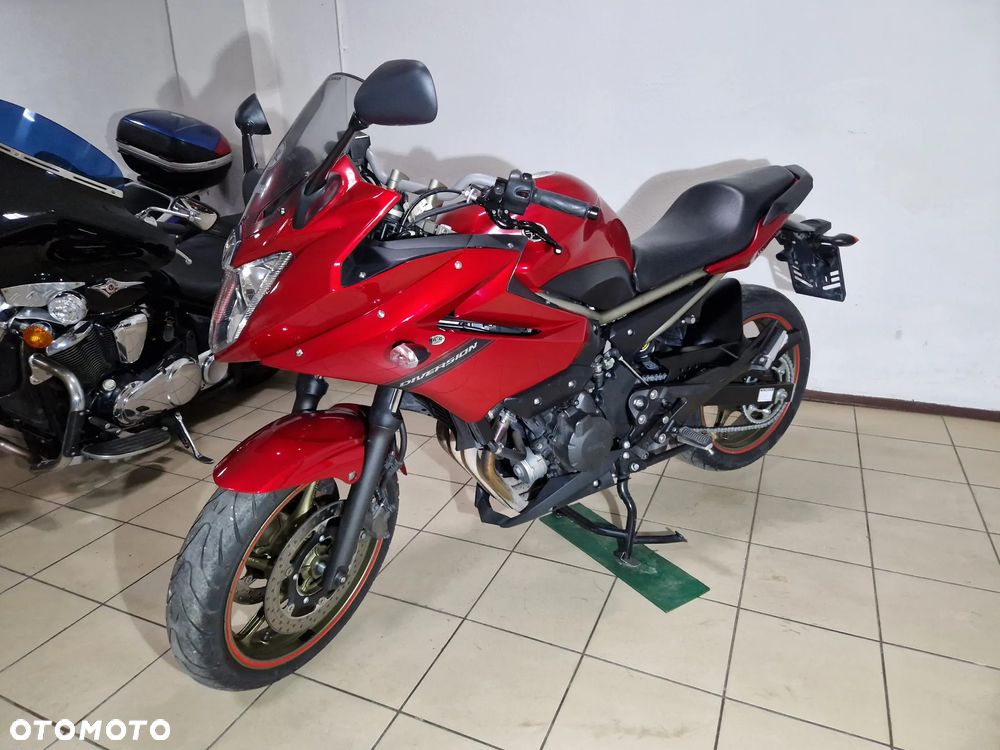 Yamaha XJ - 9