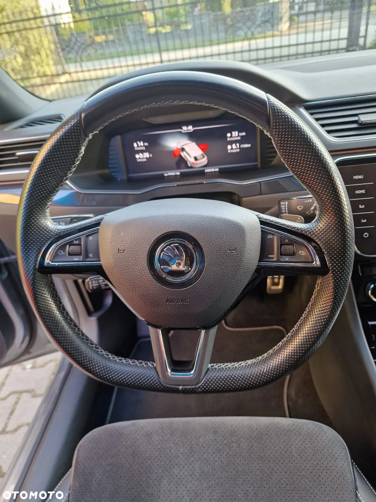 Skoda Superb 2.0 TDI Sportline DSG - 14