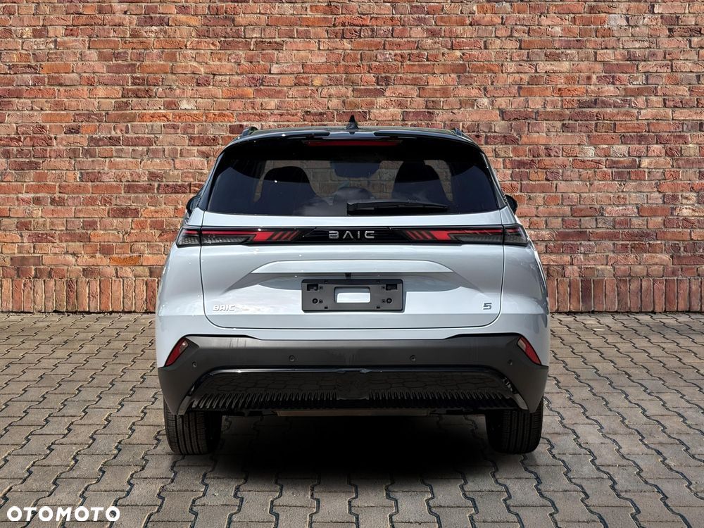 BAIC 5 Beijing 1.5T Business DCT - 8