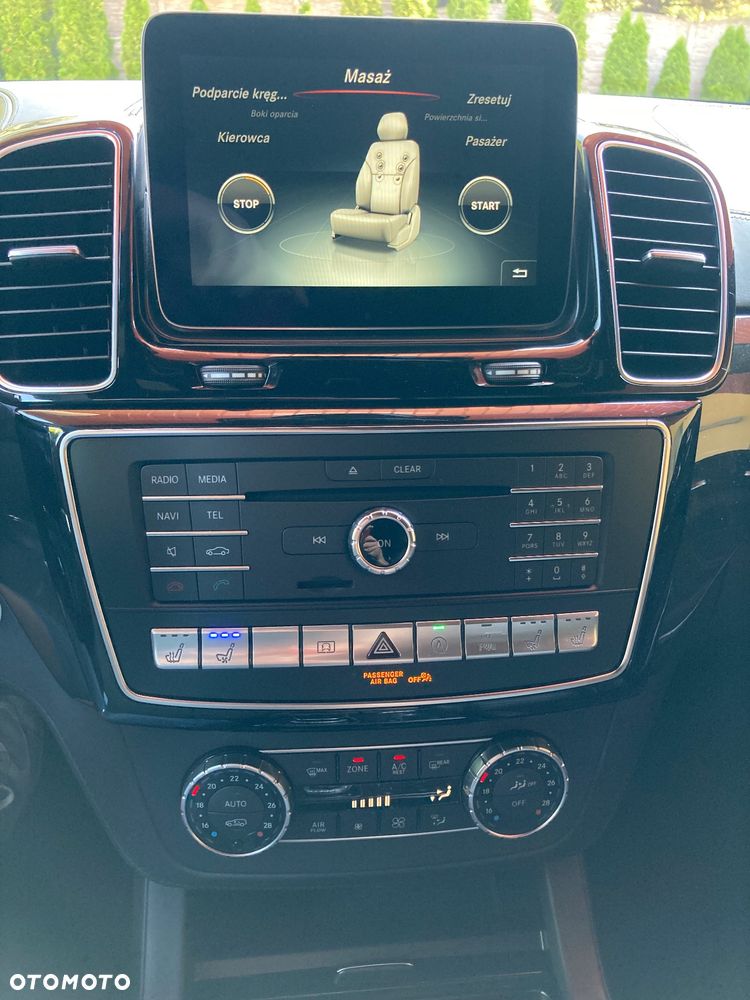 Mercedes-Benz GLS - 14