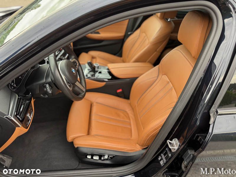 BMW Seria 5 520d M Sport Edition - 32