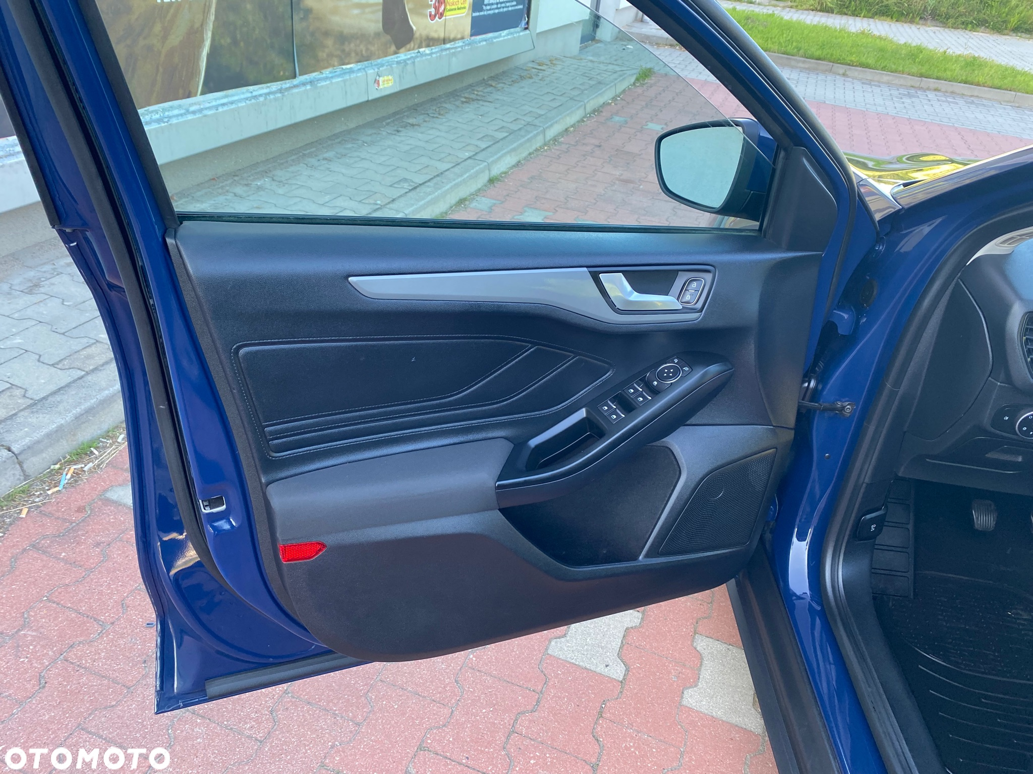 Ford Focus 1.0 EcoBoost Black Edition ASS - 11