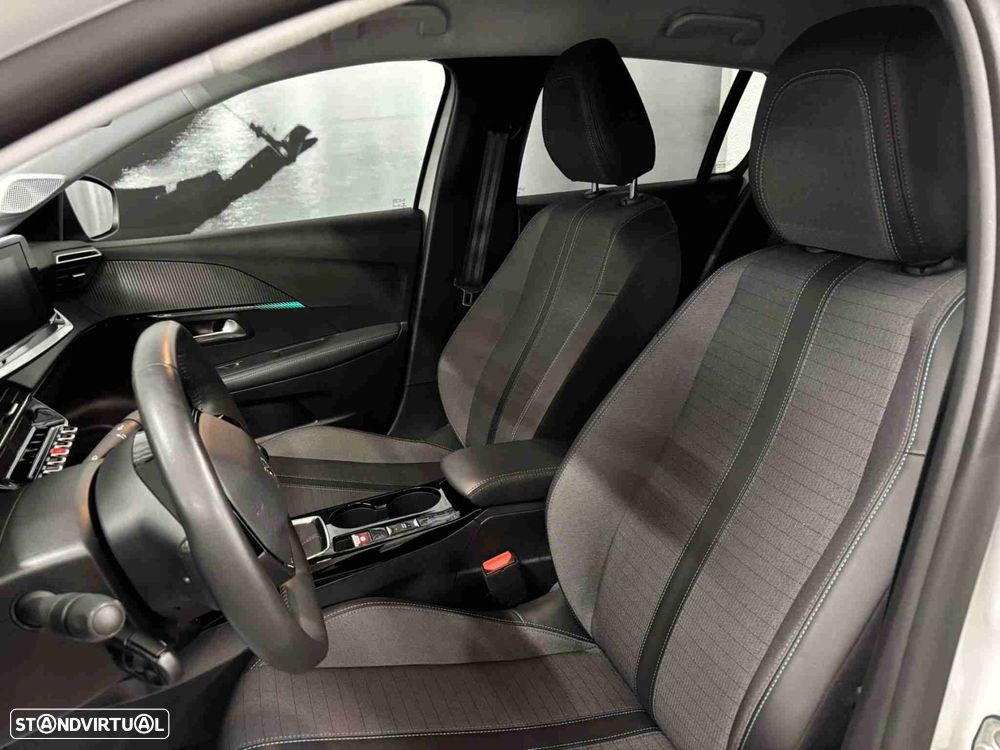 Peugeot 208 1.2 PureTech Allure Pack - 5