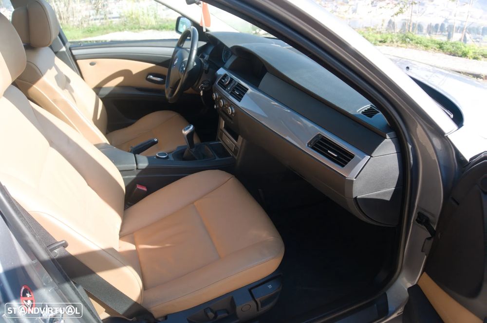 BMW 520 d Touring - 23