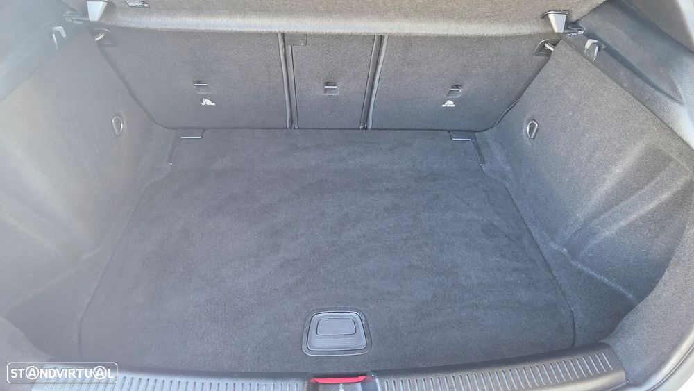 Mercedes-Benz A 180 d Progressive Aut. - 37