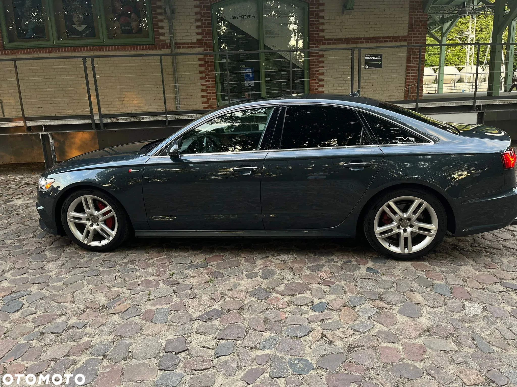 Audi A6 - 4