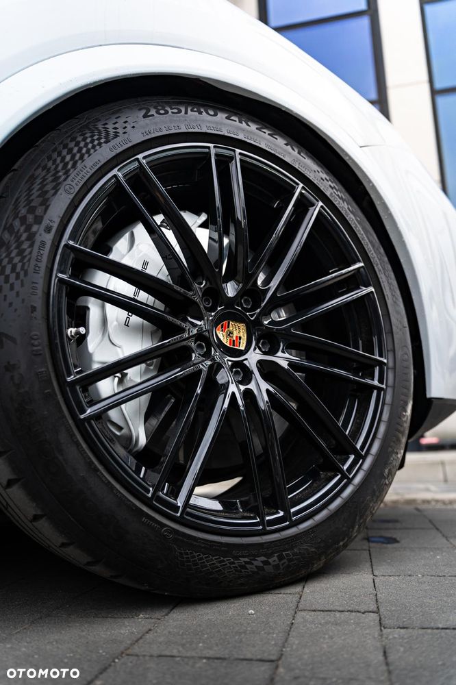 Porsche Cayenne E-Hybrid - 10