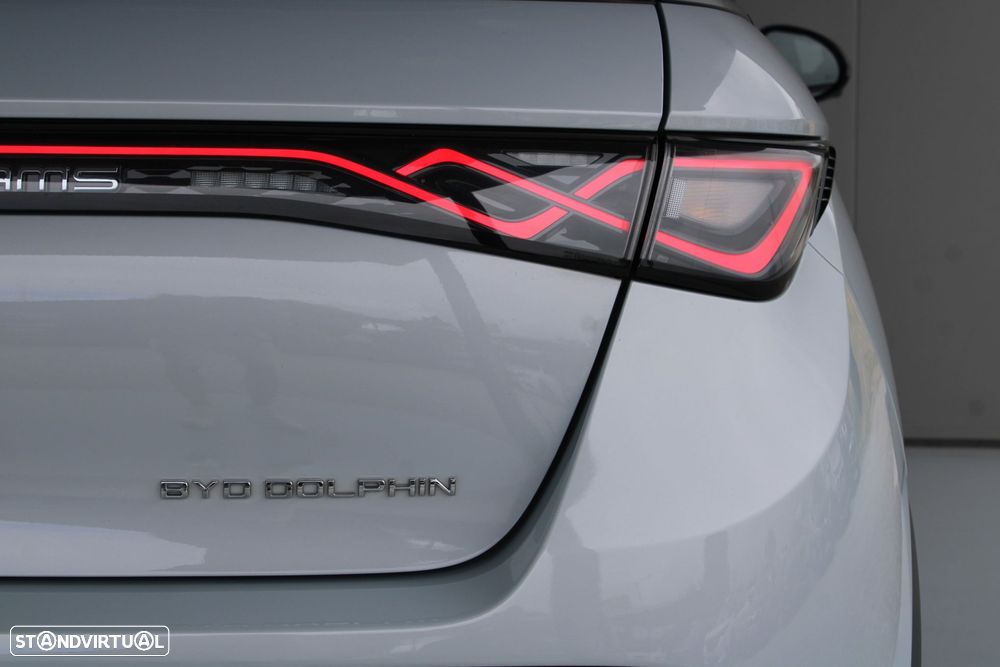 BYD Dolphin 60.4 kWh Comfort - 42