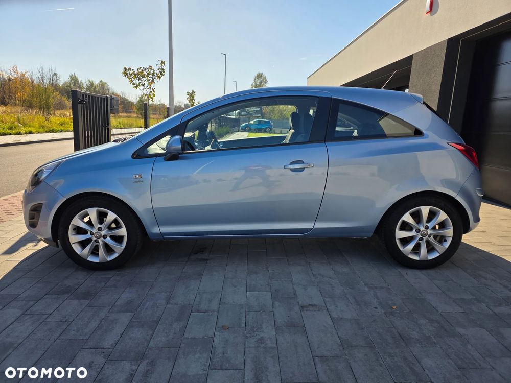 Opel Corsa 1.4 16V Active - 11