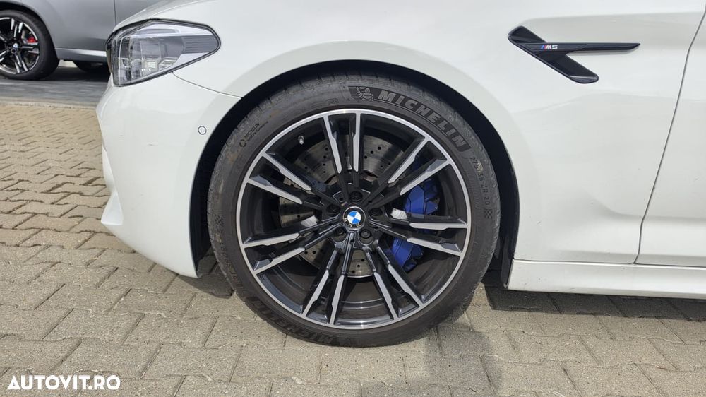 BMW M5 AT - 6