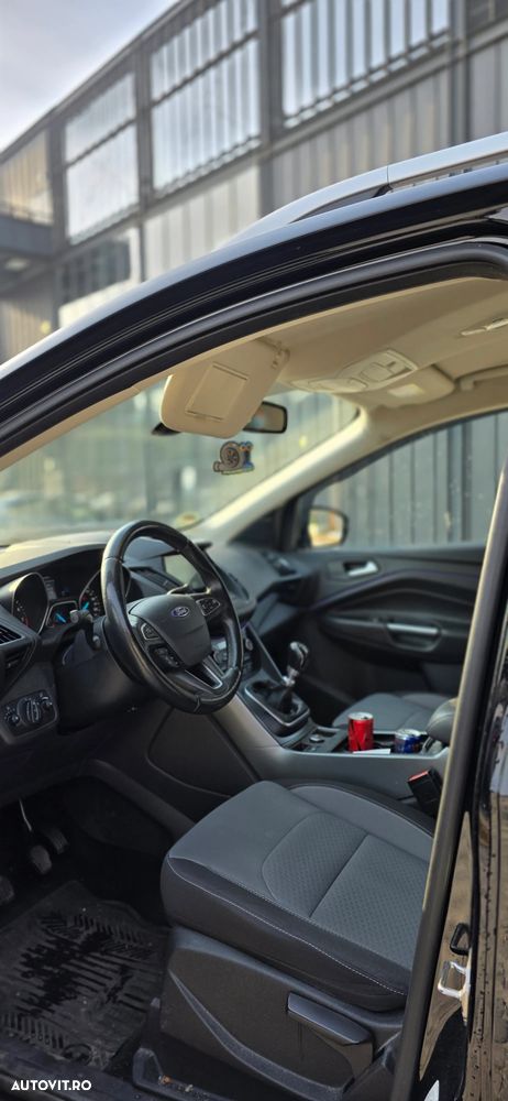 Ford Kuga 1.5 EcoBoost 2WD Titanium - 9