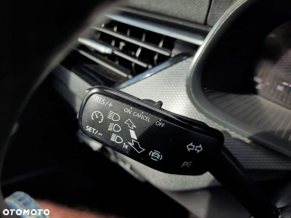 Skoda Kamiq 1.0 TSI Drive - 25