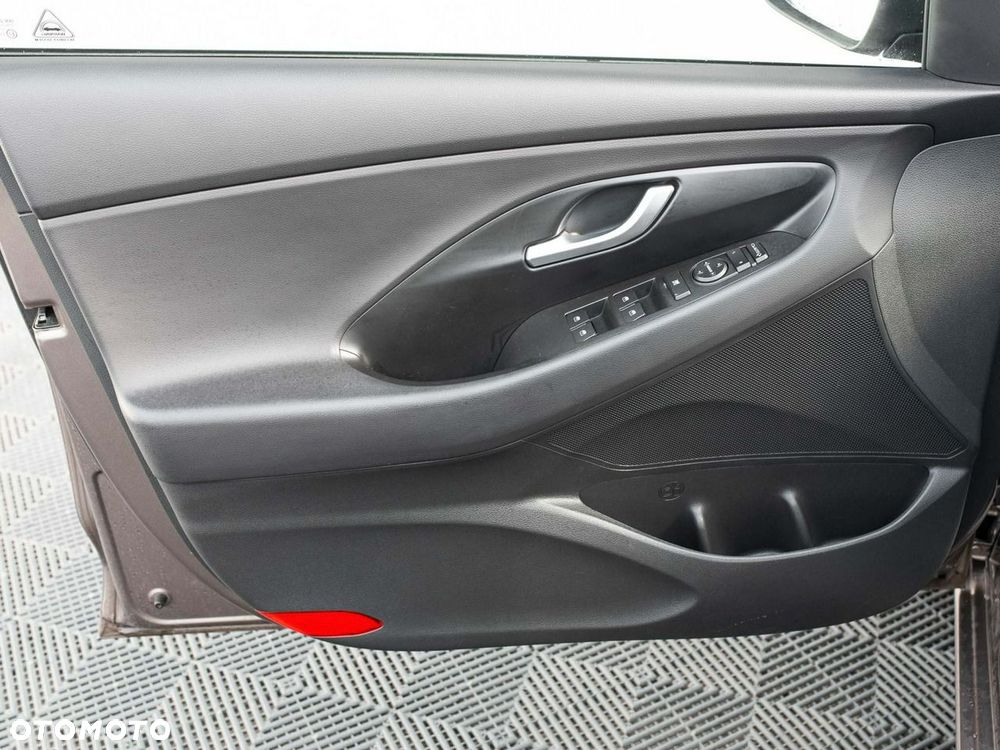 Hyundai i30 1.0 T-GDI Smart - 10